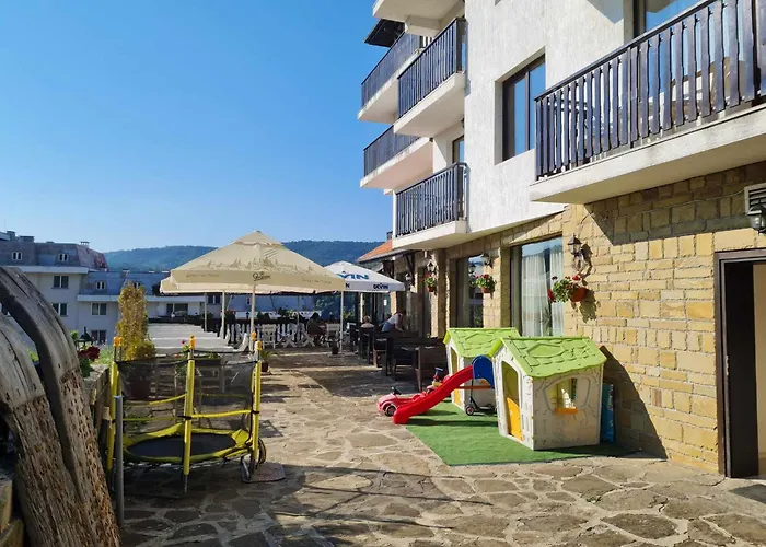 Family Bela Hotel 3*